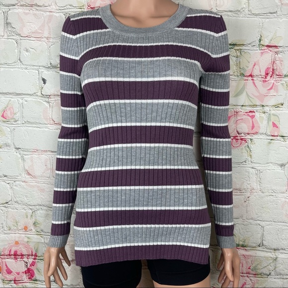 Hippie Rose Tops - Hippie Rose Purple/ Gray/White Long Sleeve Striped top Medium back lace